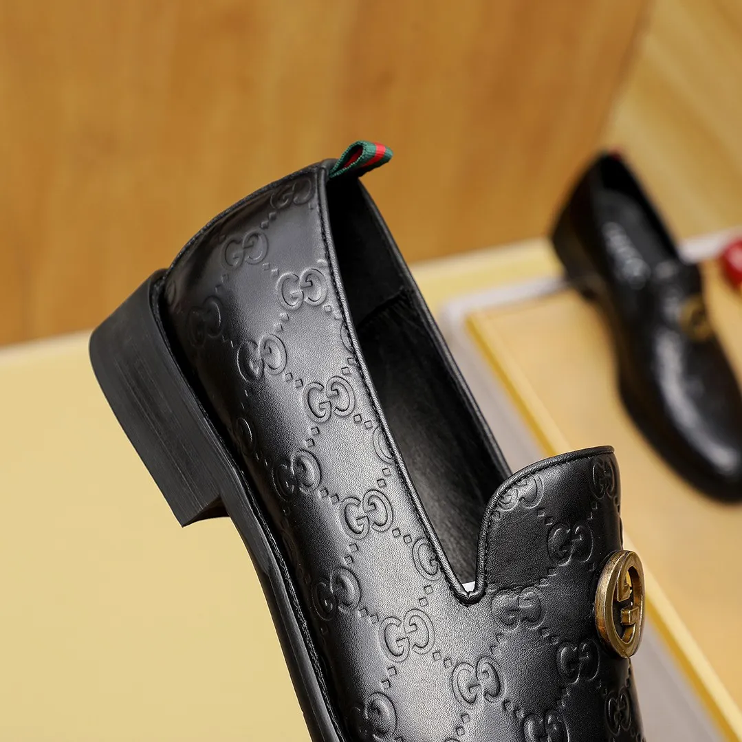 Men's men's shoes 💰400 🆘【GUCCI】Gucci ·🐑里· Hot-selling beanie shoes, top brand luxury, top quality, latest fashion beanie shoes.. The upper is made of original first-layer cowhide. (🐑leather·inner). The original stylish and stylish soft rubber wear-resistant and non-slip outsole is light and comfortable on the foot, available in black! Matching code: 39/45 (38.46. Can be customized)
